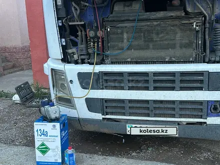Volvo  FH 1996 года за 20 000 000 тг. в Шымкент – фото 2
