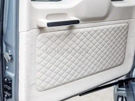 Mercedes-Benz G 63 AMG 4MATIC 2023 года за 109 000 000 тг. в Алматы – фото 27