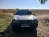 Mercedes-Benz E 230 1998 годаүшін2 800 000 тг. в Актобе – фото 2