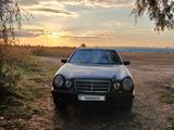 Mercedes-Benz E 230 1998 годаүшін2 800 000 тг. в Актобе