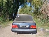 Mercedes-Benz E 230 1998 годаүшін2 800 000 тг. в Актобе – фото 4