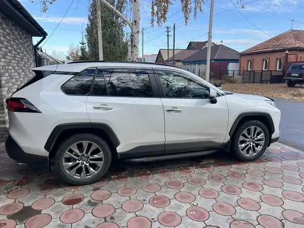 Toyota RAV4 2021 года за 16 300 000 тг. в Павлодар – фото 3