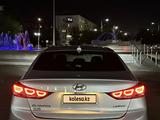Hyundai Elantra 2016 года за 4 200 000 тг. в Атырау – фото 3