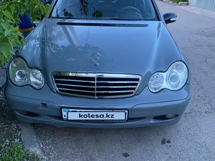 Mercedes-Benz C 200 2002 года за 2 300 000 тг. в Алматы – фото 5