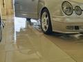 Mercedes-Benz E 320 2001 годаүшін5 600 000 тг. в Жанаозен – фото 18