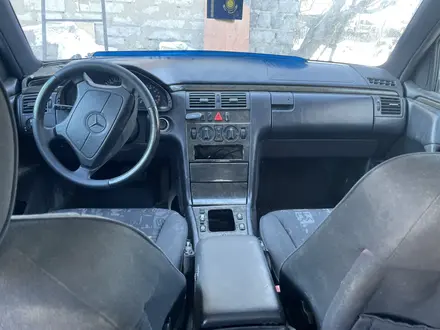 Салон Mercedes 210-й Сидения Дверные Карты Обшивки за 200 000 тг. в Караганда