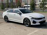 Kia K5 2022 года за 11 800 000 тг. в Астана – фото 2