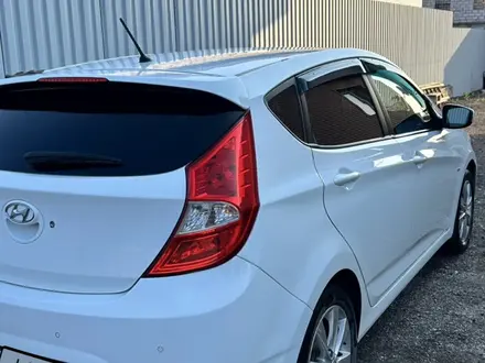 Hyundai Accent 2013 года за 5 300 000 тг. в Караганда – фото 2