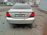 Toyota Camry 2003 годаүшін5 300 000 тг. в Петропавловск – фото 2