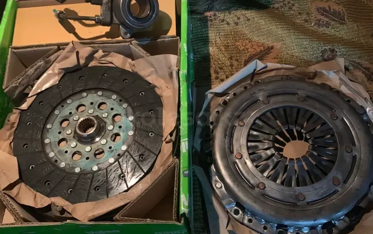Ком. Сцепление: диск сцепления, корзина, выжимной за 100 000 тг. в Астана