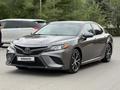 Toyota Camry 2019 года за 11 000 000 тг. в Атырау – фото 2