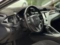 Toyota Camry 2019 года за 11 000 000 тг. в Атырау – фото 19