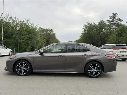 Toyota Camry 2019 года за 11 000 000 тг. в Атырау – фото 5