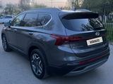 Hyundai Santa Fe 2021 года за 18 500 000 тг. в Алматы – фото 2