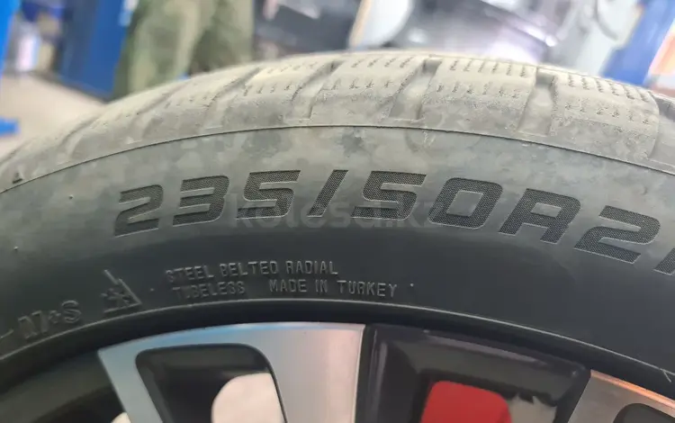 Falken Eurowinter 235/50R21 за 250 000 тг. в Кокшетау