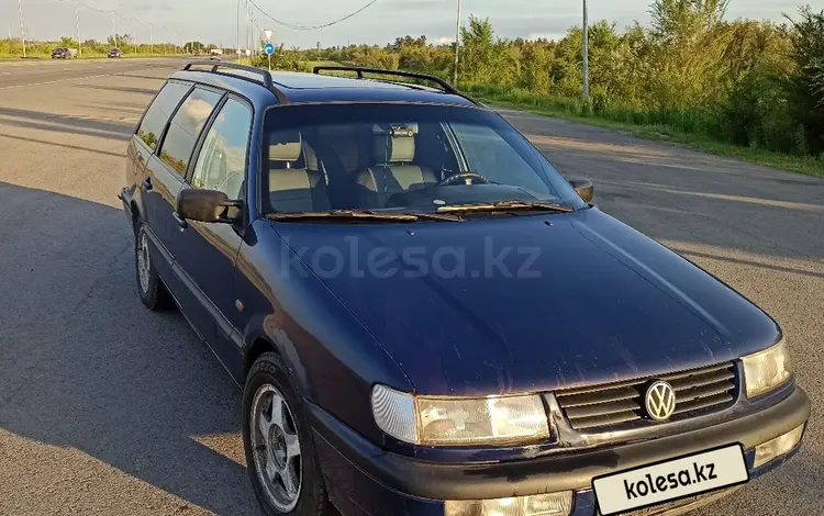 Volkswagen Passat 1996 годаfor1 800 000 тг. в Павлодар