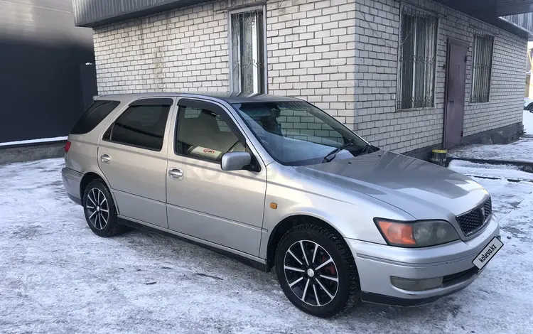 Toyota Vista 1998 года за 3 550 000 тг. в Семей