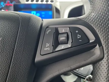 Chevrolet Aveo 2015 года за 3 490 000 тг. в Алматы – фото 23
