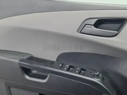 Chevrolet Aveo 2015 года за 3 490 000 тг. в Алматы – фото 16