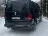 Volkswagen Multivan 2013 года за 18 500 000 тг. в Алматы – фото 3