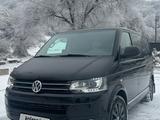 Volkswagen Multivan 2013 годаүшін18 500 000 тг. в Алматы