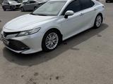 Toyota Camry 2019 годаүшін13 100 000 тг. в Семей – фото 3