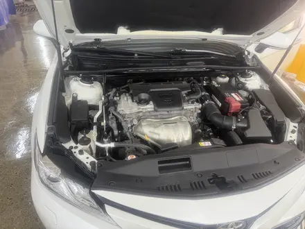 Toyota Camry 2019 года за 13 100 000 тг. в Семей – фото 7