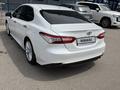 Toyota Camry 2019 года за 13 100 000 тг. в Семей – фото 5