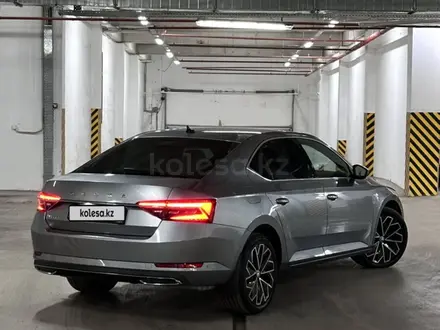 Skoda Superb 2020 года за 16 555 555 тг. в Алматы – фото 12