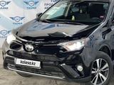 Toyota RAV4 2017 года за 11 350 000 тг. в Шымкент