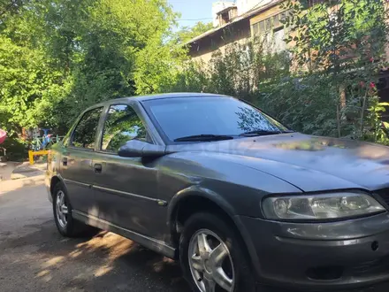 Opel Vectra 2001 года за 1 200 000 тг. в Шымкент – фото 17