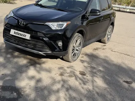 Toyota RAV4 2018 года за 13 250 000 тг. в Караганда – фото 7