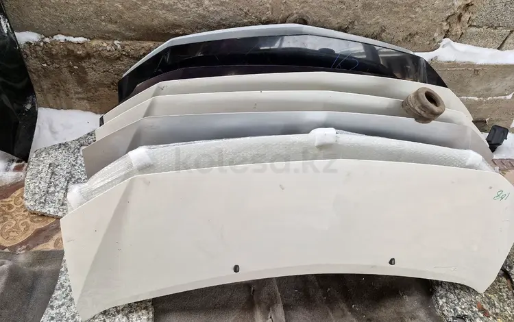 Капот на тойоту ALPHARD за 70 707 тг. в Шымкент