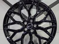 Литые диски Vossen HF2 R20 5 112 9J/10J et 30/40 cv 66.6 Gloss Black за 500 000 тг. в Шымкент