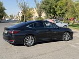 Lexus ES 250 2019 года за 19 500 000 тг. в Шымкент – фото 4