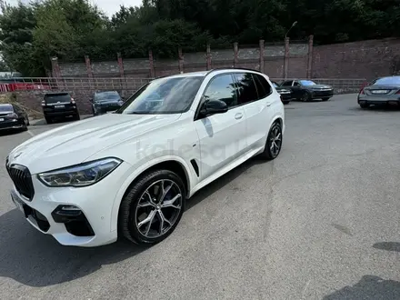 BMW X5 2019 года за 32 000 000 тг. в Алматы – фото 25
