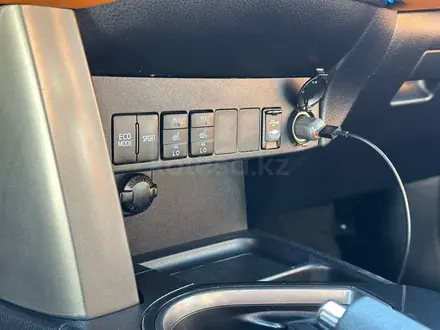 Toyota RAV4 2016 года за 8 800 000 тг. в Актау – фото 14
