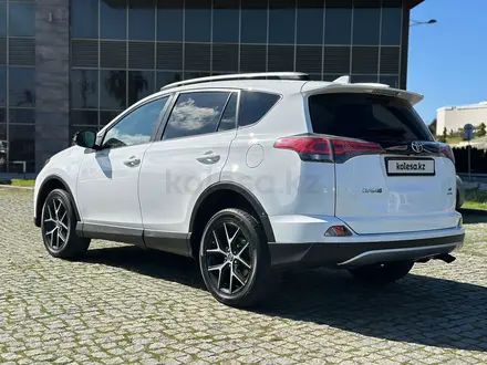 Toyota RAV4 2016 года за 8 800 000 тг. в Актау – фото 15