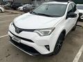 Toyota RAV4 2016 годаүшін8 800 000 тг. в Актау