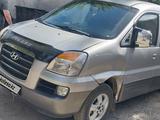 Hyundai Starex 2007 годаүшін3 500 000 тг. в Семей – фото 2