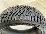 245/45/20 перед 275/40/20. Michelin X ice north 4. Шипованные шины за 1 200 000 тг. в Астана