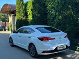 Hyundai Elantra 2020 года за 8 000 000 тг. в Алматы