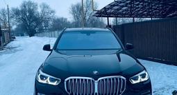 BMW X5 2019 года за 29 900 000 тг. в Алматы