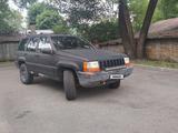 Jeep Grand Cherokee 1995 года за 2 000 000 тг. в Алматы – фото 2