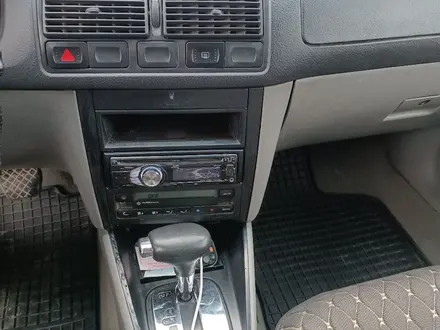 Volkswagen Golf 1998 года за 1 700 000 тг. в Алматы – фото 12