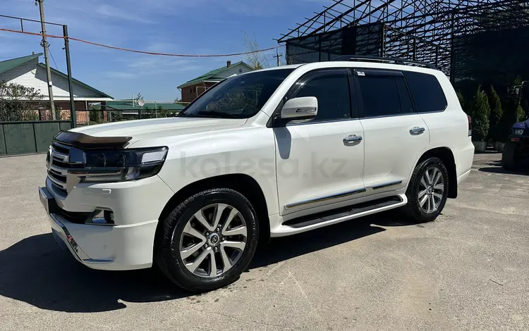 Toyota Land Cruiser 2017 года за 37 000 000 тг. в Алматы