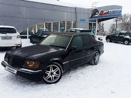 Mercedes-Benz E 260 1991 года за 1 200 000 тг. в Петропавловск – фото 13