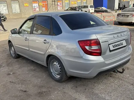 ВАЗ (Lada) Granta 2190 2018 года за 3 900 000 тг. в Актобе – фото 5