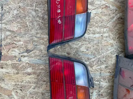 BMW E36 задние фонари за 1 777 тг. в Актобе
