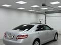 Toyota Camry 2011 годаfor5 100 000 тг. в Атырау – фото 4